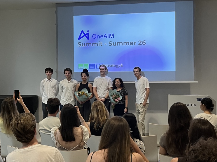 Award ceremony at the summit