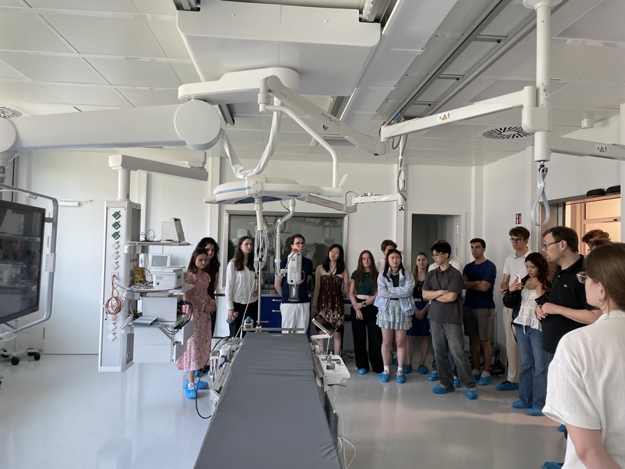 Research session and lab visit